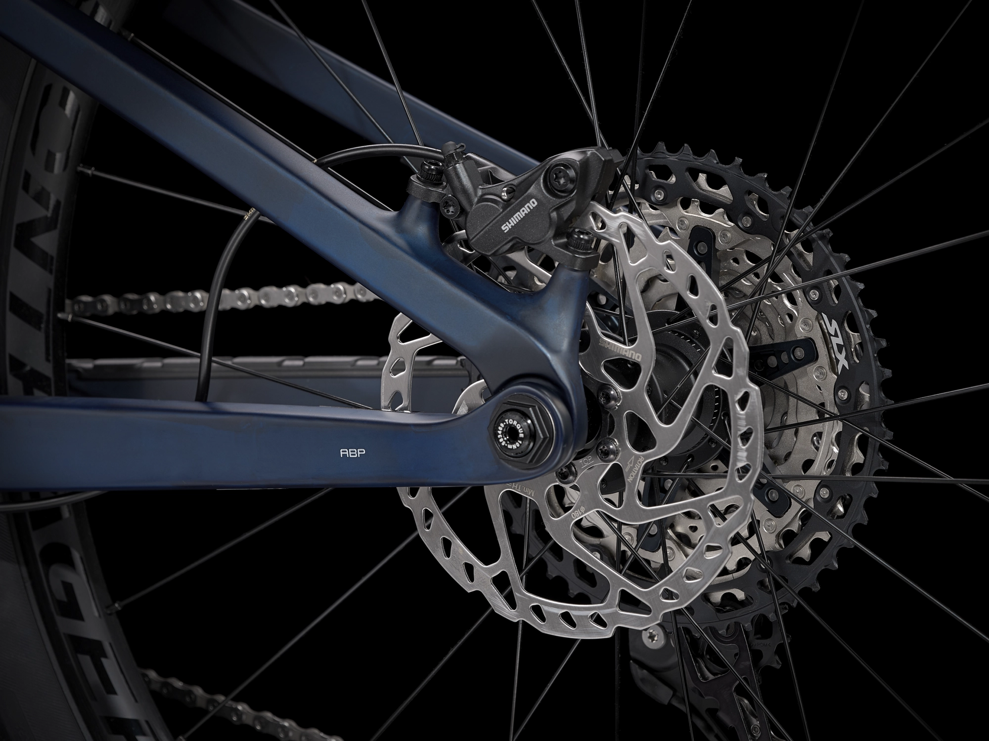 Trek Fuel EX 9.7 SLX/XT S 27.5 Matte Carbon Blue Smoke - WERKSTATT17 Bikeshop 7 Trek Fuel EX 9.7 SLX/XT S 27.5 Matte Carbon Blue Smoke - WERKSTATT17 Bikeshop – Bild 5