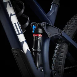 Trek Fuel EX 9.7 SLX/XT S 27.5 Matte Carbon Blue Smoke - WERKSTATT17 Bikeshop 17 Trek Fuel EX 9.7 SLX/XT S 27.5 Matte Carbon Blue Smoke - WERKSTATT17 Bikeshop -Fahrradladen FuelEX97SLXXT 22 35050 B Alt5