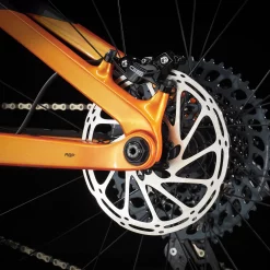 Trek Fuel EX 9.8 GX AXS M 29 Lithium Grey/Factory Orang - WERKSTATT17 Bikeshop 16 Trek Fuel EX 9.8 GX AXS M 29 Lithium Grey/Factory Orang - WERKSTATT17 Bikeshop -Fahrradladen FuelEX98GXAXS 21 35193 B Alt4