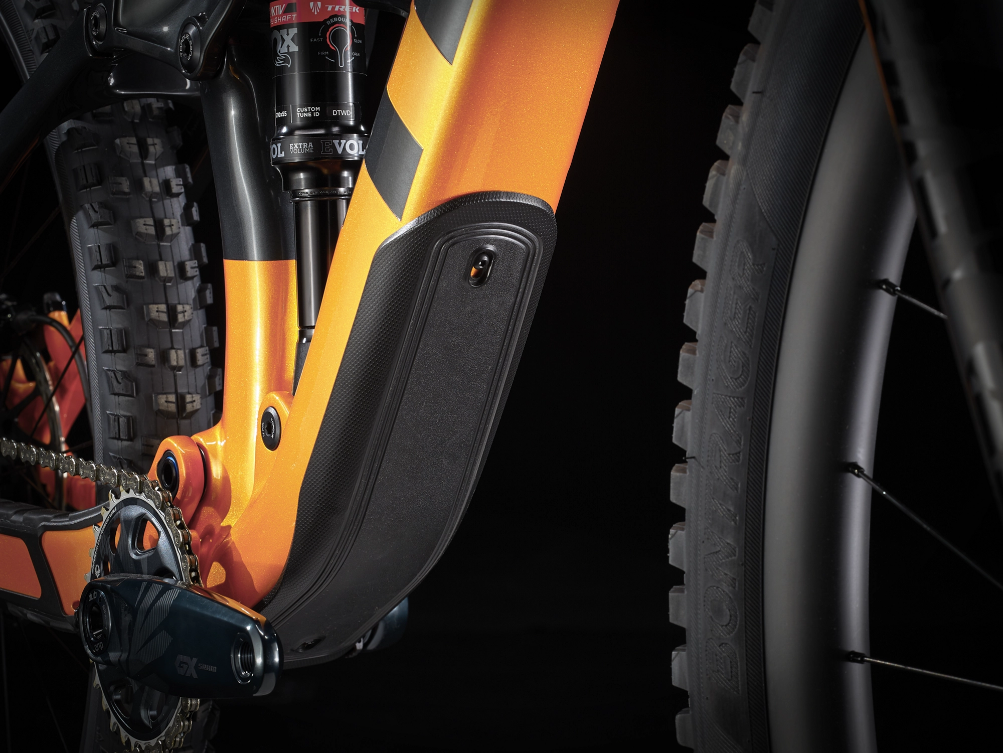 Trek Fuel EX 9.8 GX AXS M 29 Lithium Grey/Factory Orang - WERKSTATT17 Bikeshop 11 Trek Fuel EX 9.8 GX AXS M 29 Lithium Grey/Factory Orang - WERKSTATT17 Bikeshop – Bild 9