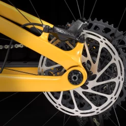 Trek Fuel EX 9.8 GX AXS S 29 Satin Baja Yellow - WERKSTATT17 Bikeshop 16 Trek Fuel EX 9.8 GX AXS S 29 Satin Baja Yellow - WERKSTATT17 Bikeshop -Fahrradladen FuelEX98GXAXS 23 36953 C Alt4