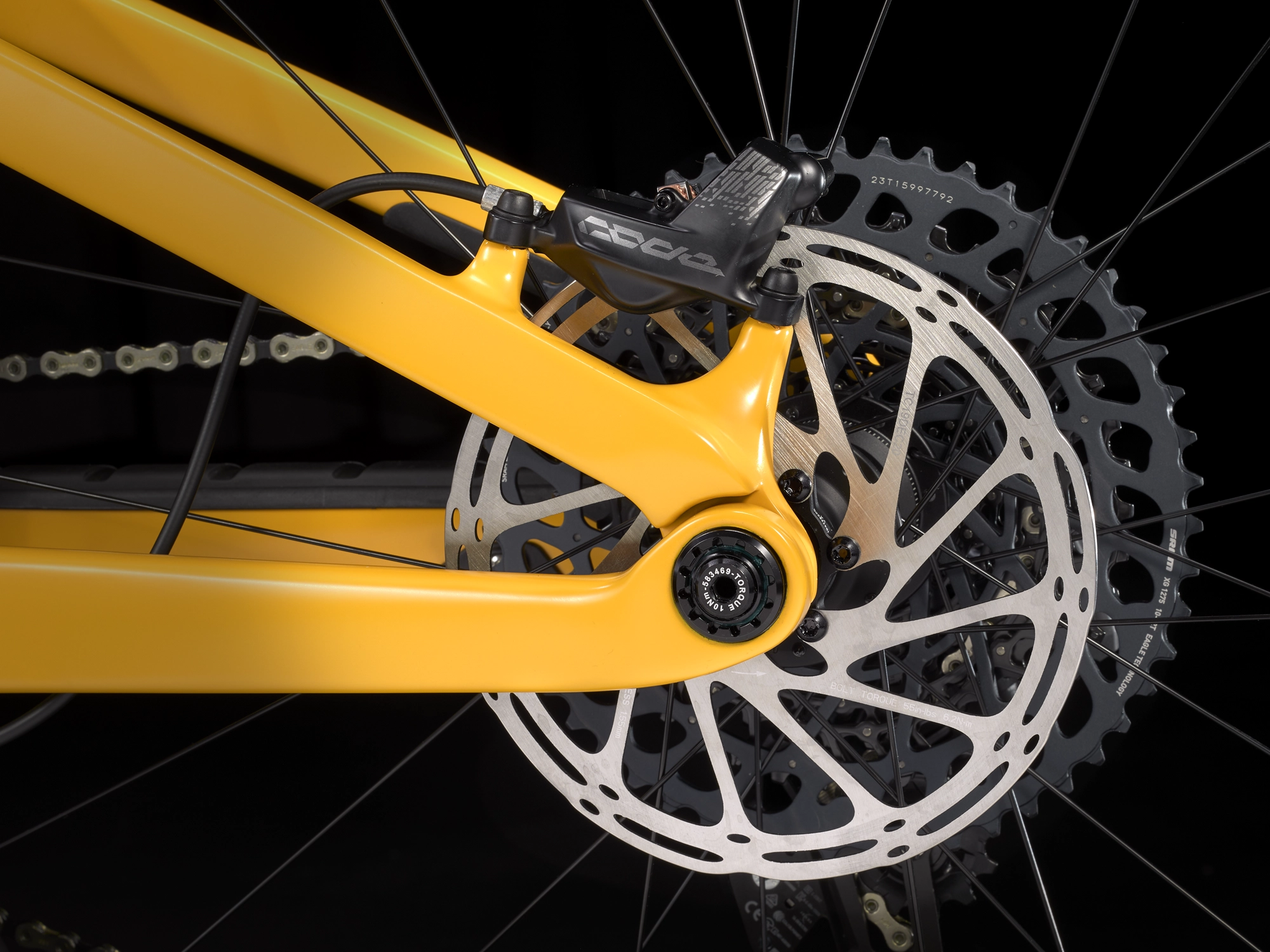 Trek Fuel EX 9.8 GX AXS S 29 Satin Baja Yellow - WERKSTATT17 Bikeshop 7 Trek Fuel EX 9.8 GX AXS S 29 Satin Baja Yellow - WERKSTATT17 Bikeshop – Bild 5