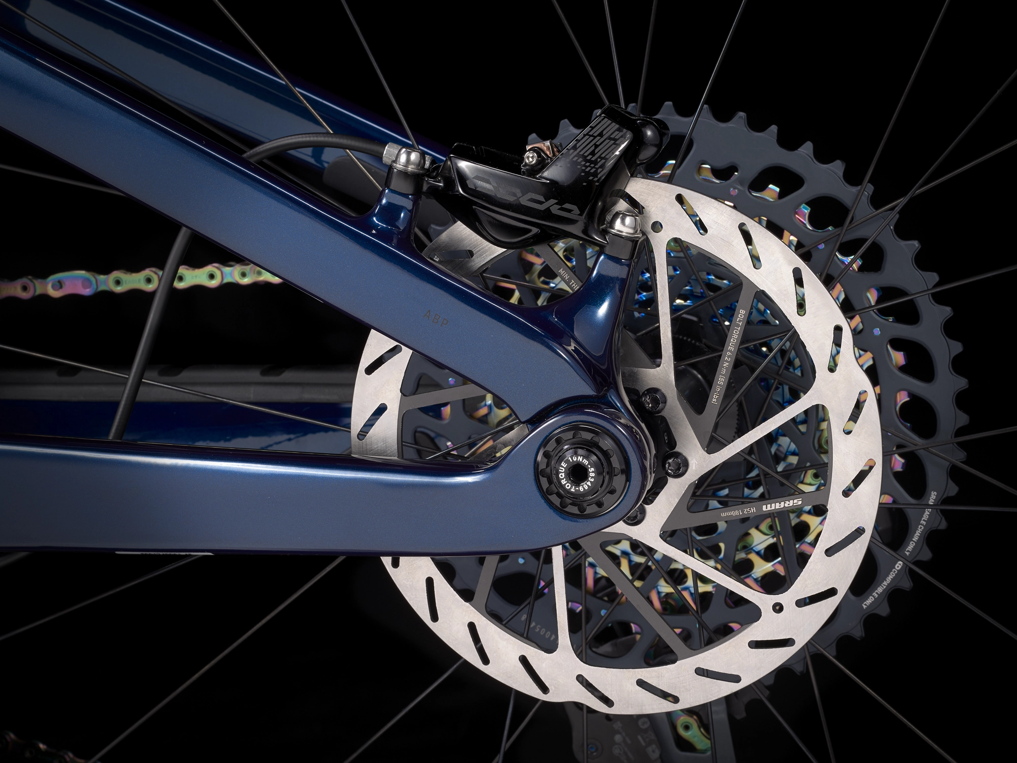 Trek Fuel EX 9.9 XX1 AXS M 29 Mulsanne Blue - WERKSTATT17 Bikeshop 7 Trek Fuel EX 9.9 XX1 AXS M 29 Mulsanne Blue - WERKSTATT17 Bikeshop – Bild 5