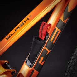 Trek Slash 7 Deore/ XT M 29 Factory Orange - WERKSTATT17 Bikeshop 16 Trek Slash 7 Deore/ XT M 29 Factory Orange - WERKSTATT17 Bikeshop -Fahrradladen Slash7DeoreXT 22 35065 B Alt3