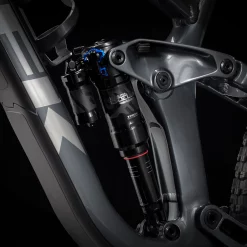 Trek Slash 8 GX M 29 Lithium Grey/Dnister Black - WERKSTATT17 Bikeshop 17 Trek Slash 8 GX M 29 Lithium Grey/Dnister Black - WERKSTATT17 Bikeshop -Fahrradladen Slash8GX 21 32993 A Alt4