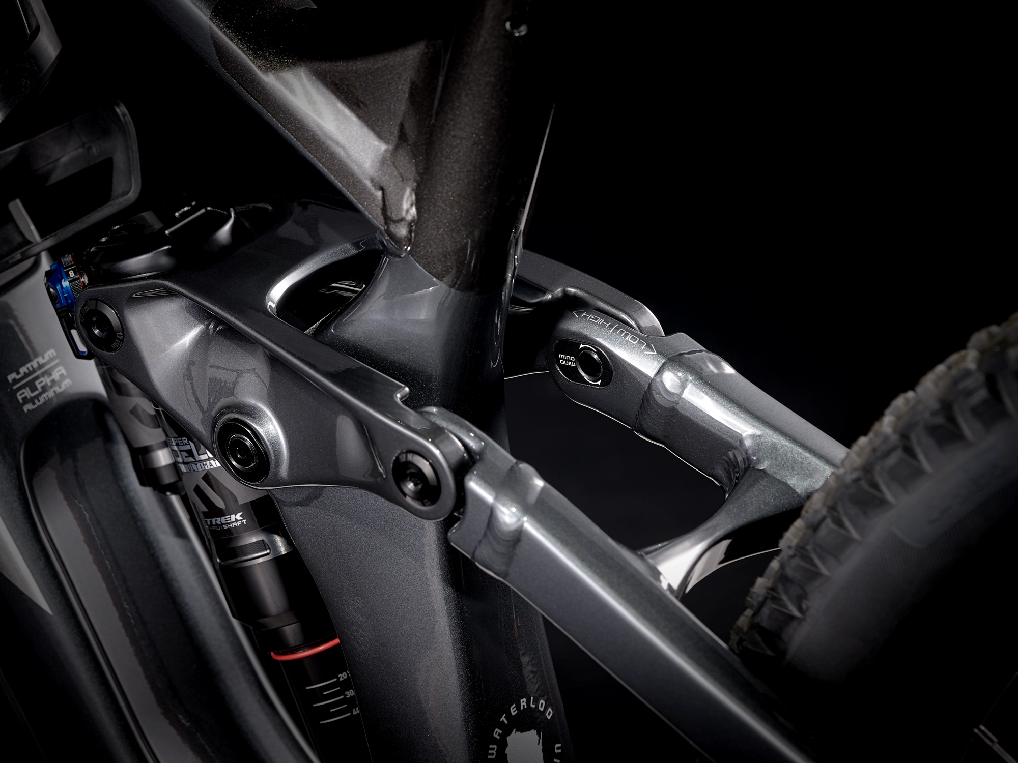 Trek Slash 8 GX M 29 Lithium Grey/Dnister Black - WERKSTATT17 Bikeshop 10 Trek Slash 8 GX M 29 Lithium Grey/Dnister Black - WERKSTATT17 Bikeshop – Bild 8