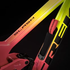 Trek Slash 9.8 GX AXS ML 29 Radioactive Coral To Yellow - WERKSTATT17 Bikeshop -Fahrradladen Slash98GXAXS 22 35217 C Alt3