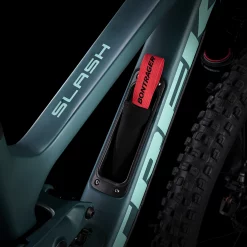 Trek Slash 9.8 GX AXS XL 29 Matte Juniper - WERKSTATT17 Bikeshop 16 Trek Slash 9.8 GX AXS XL 29 Matte Juniper - WERKSTATT17 Bikeshop -Fahrradladen Slash98GXAXS 23 37058 B Alt3