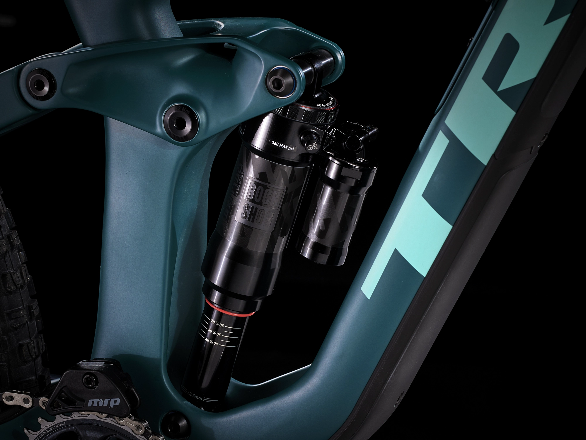 Trek Slash 9.8 GX AXS XL 29 Matte Juniper - WERKSTATT17 Bikeshop 7 Trek Slash 9.8 GX AXS XL 29 Matte Juniper - WERKSTATT17 Bikeshop – Bild 5