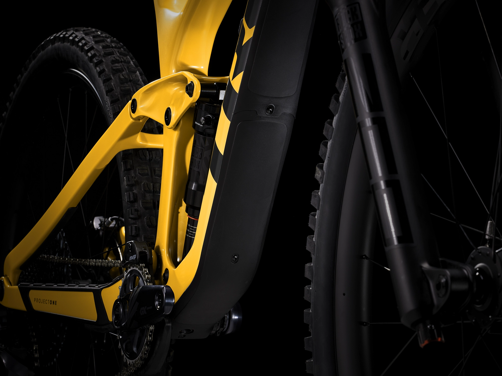 Trek Slash 9.8 GX AXS L 29 Satin Baja Yellow - WERKSTATT17 Bikeshop 13 Trek Slash 9.8 GX AXS L 29 Satin Baja Yellow - WERKSTATT17 Bikeshop – Bild 11