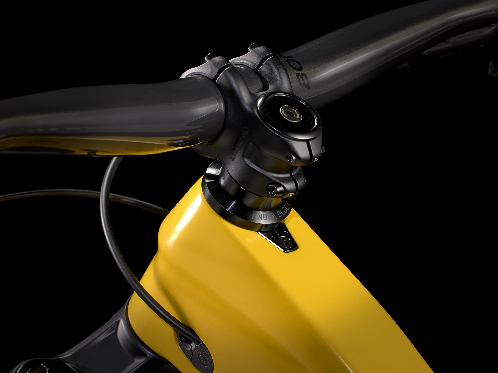 Trek Slash 9.8 GX AXS L 29 Satin Baja Yellow - WERKSTATT17 Bikeshop 9 Trek Slash 9.8 GX AXS L 29 Satin Baja Yellow - WERKSTATT17 Bikeshop – Bild 7