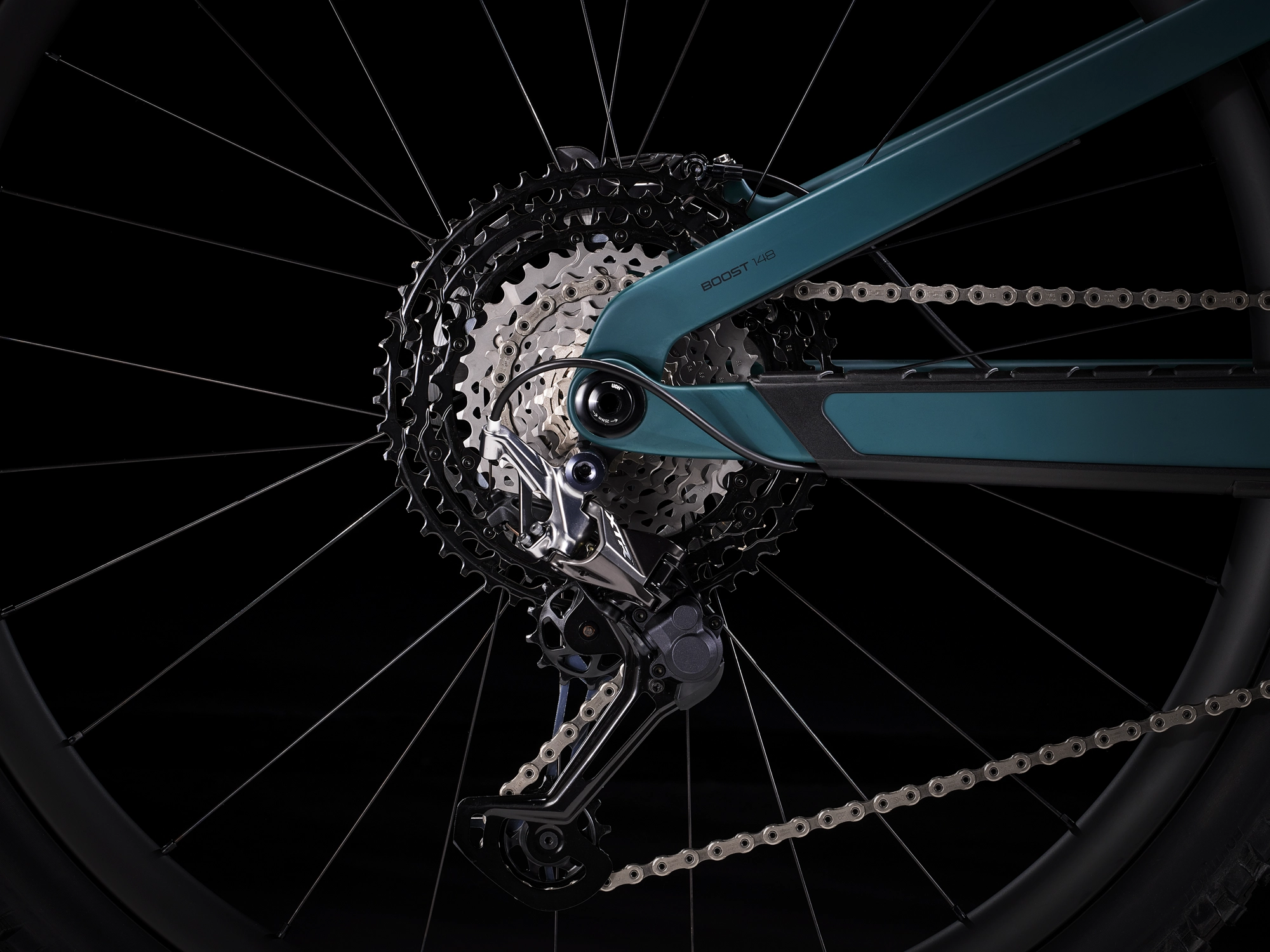 Trek Slash 9.9 XTR M 29 Matte Juniper - WERKSTATT17 Bikeshop 4 Trek Slash 9.9 XTR M 29 Matte Juniper - WERKSTATT17 Bikeshop – Bild 2