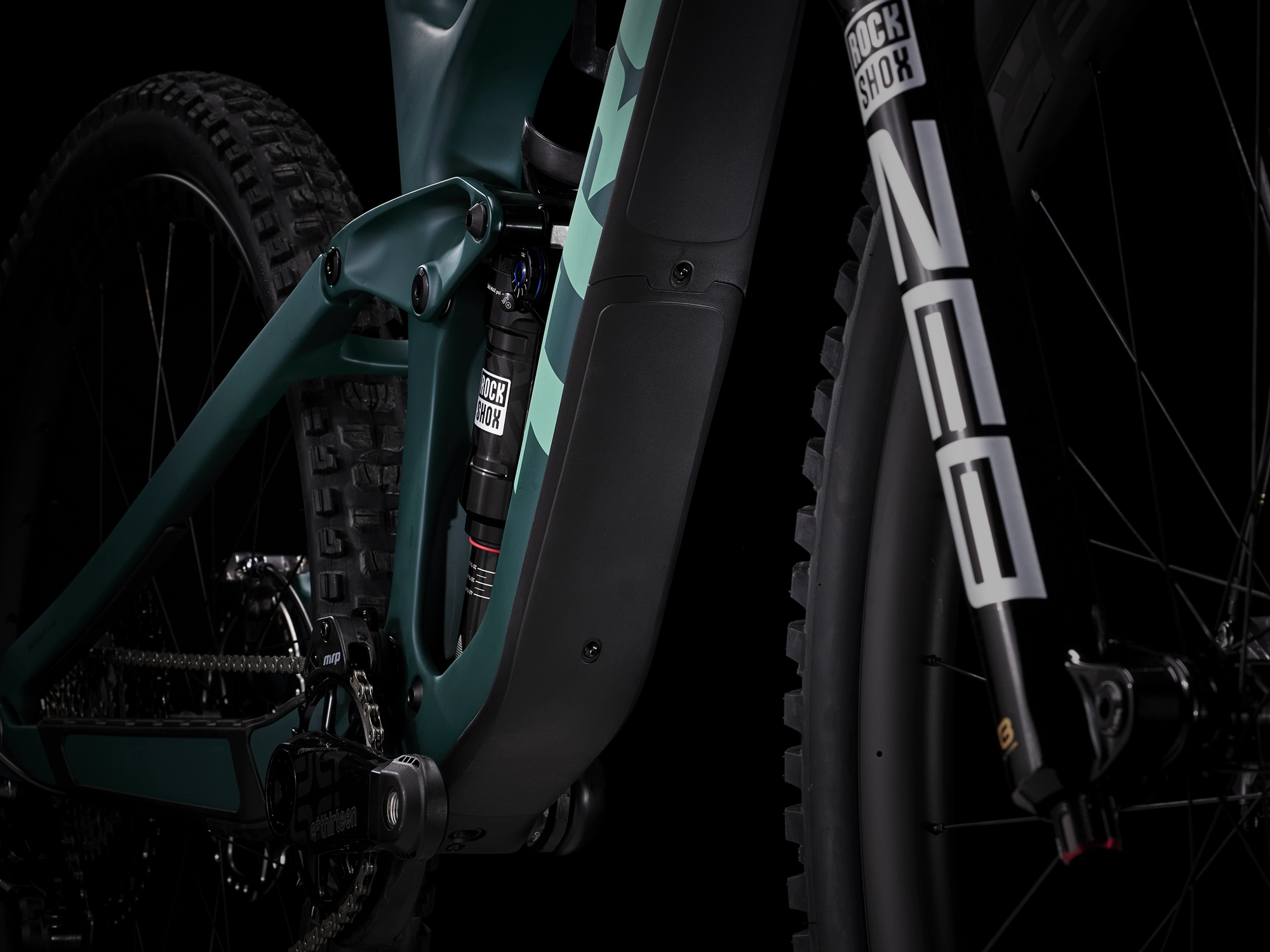 Trek Slash 9.9 XTR M 29 Matte Juniper - WERKSTATT17 Bikeshop 13 Trek Slash 9.9 XTR M 29 Matte Juniper - WERKSTATT17 Bikeshop – Bild 11