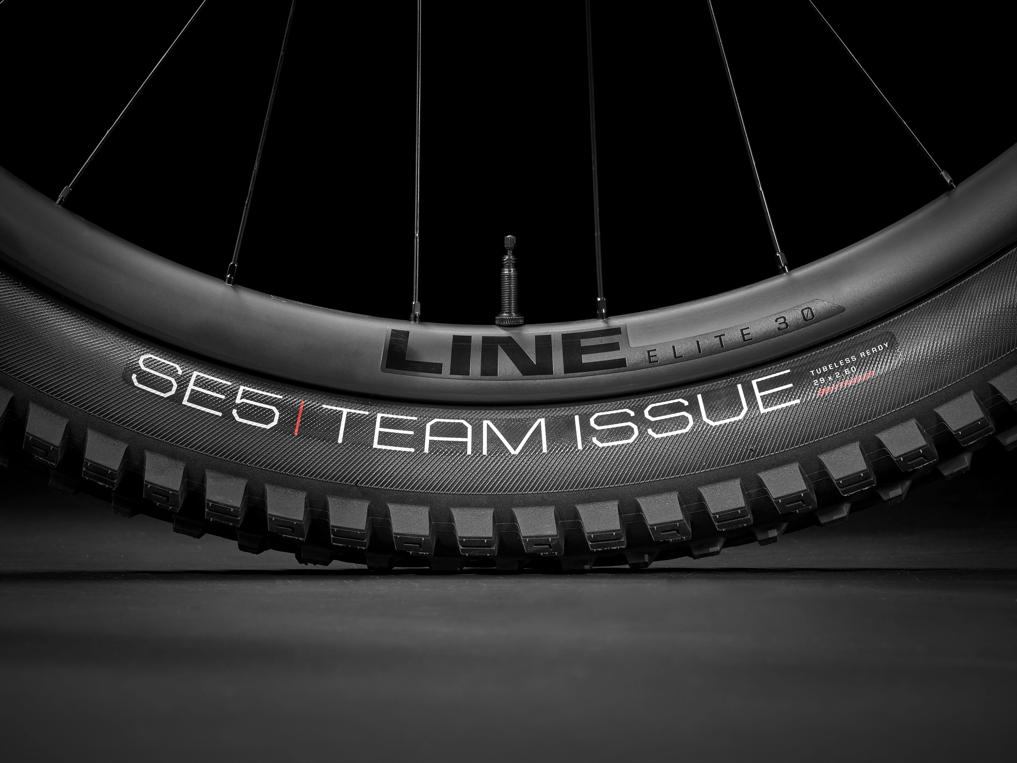 Trek Slash 9.9 XX1 FA L 29 Matte Battleship Blue - WERKSTATT17 Bikeshop 8 Trek Slash 9.9 XX1 FA L 29 Matte Battleship Blue - WERKSTATT17 Bikeshop – Bild 6