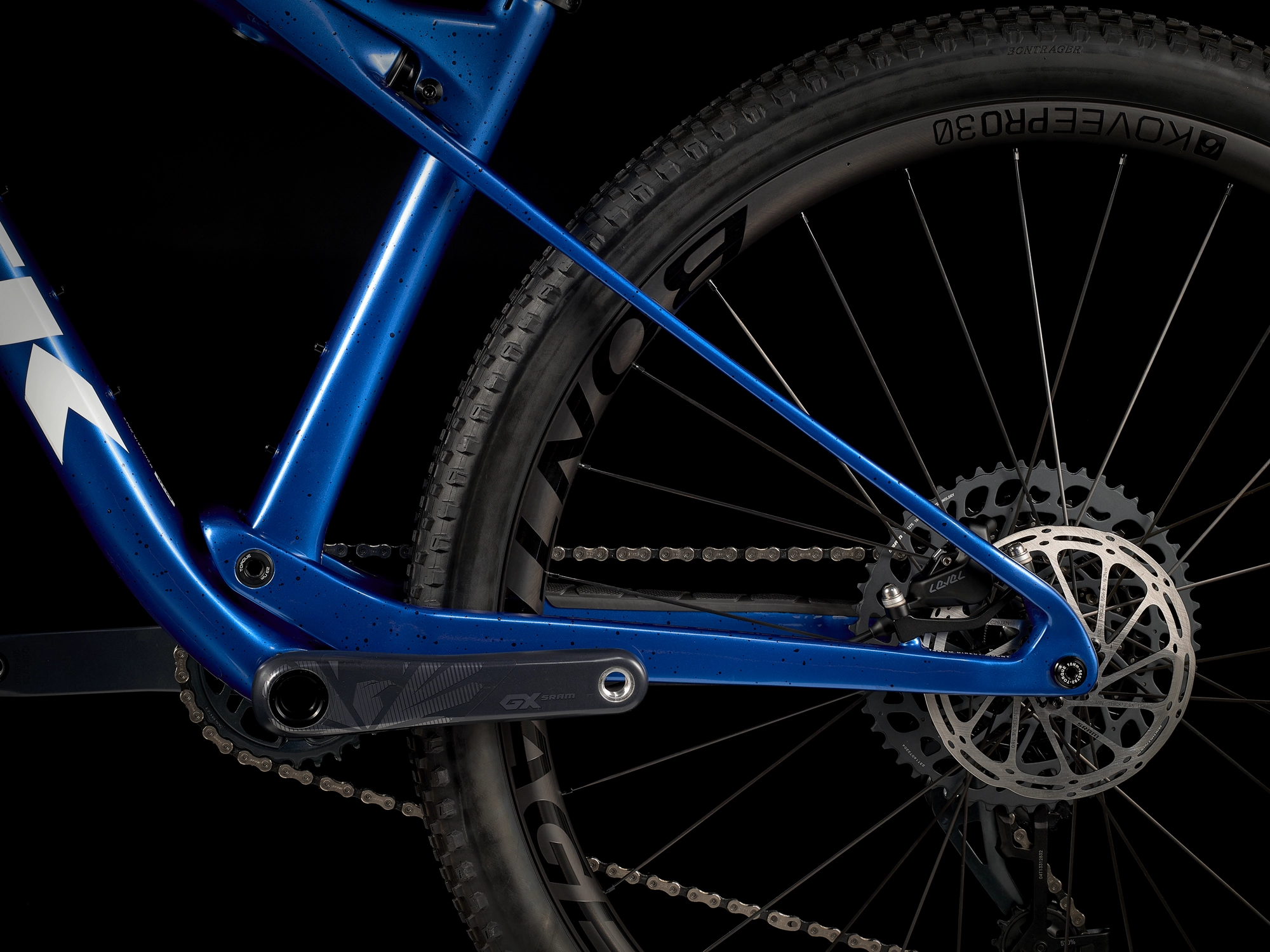 Trek Supercaliber 9.8 GX XXL Navy Smoke To Alpine Blue - WERKSTATT17 Bikeshop 11 Trek Supercaliber 9.8 GX XXL Navy Smoke To Alpine Blue - WERKSTATT17 Bikeshop – Bild 9