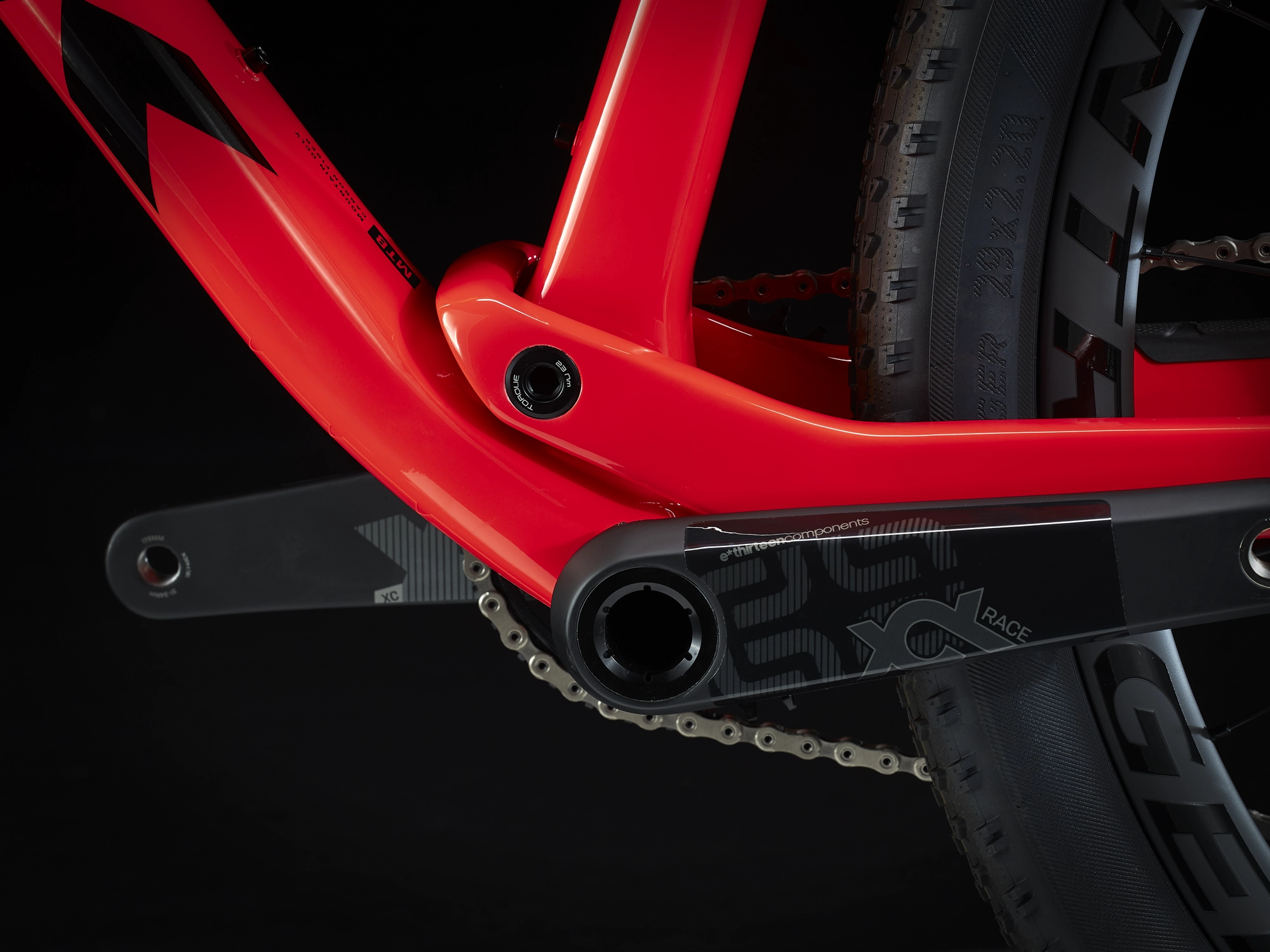 Trek Supercaliber 9.9 XTR L Radioactive Yellow To Coral - WERKSTATT17 Bikeshop 9 Trek Supercaliber 9.9 XTR L Radioactive Yellow To Coral - WERKSTATT17 Bikeshop – Bild 7