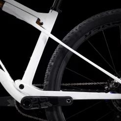 Trek Supercaliber 9.9 XTR XL Trek White/Gravel - WERKSTATT17 Bikeshop 19 Trek Supercaliber 9.9 XTR XL Trek White/Gravel - WERKSTATT17 Bikeshop -Fahrradladen Supercaliber99XTR 23 37040 C Alt6