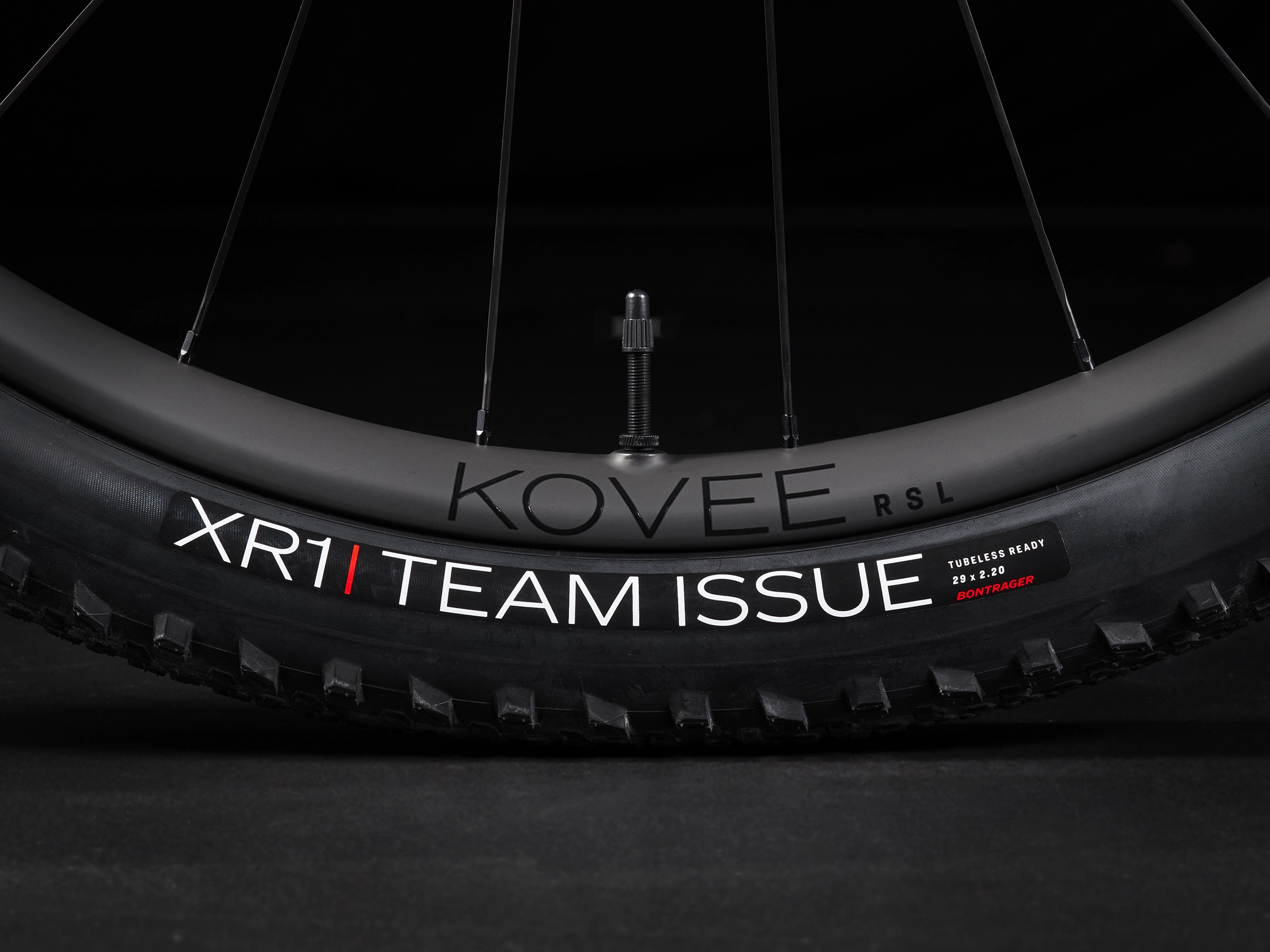 Trek Supercaliber 9.9 XTR XL Trek White/Gravel - WERKSTATT17 Bikeshop 10 Trek Supercaliber 9.9 XTR XL Trek White/Gravel - WERKSTATT17 Bikeshop – Bild 8