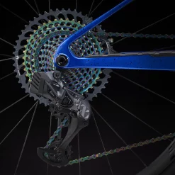 Trek Supercaliber 9.9XX1AXS M Navy Smoke To Alpine Blue - WERKSTATT17 Bikeshop 16 Trek Supercaliber 9.9XX1AXS M Navy Smoke To Alpine Blue - WERKSTATT17 Bikeshop -Fahrradladen Supercaliber99XX1AXS 22 35145 A Alt3