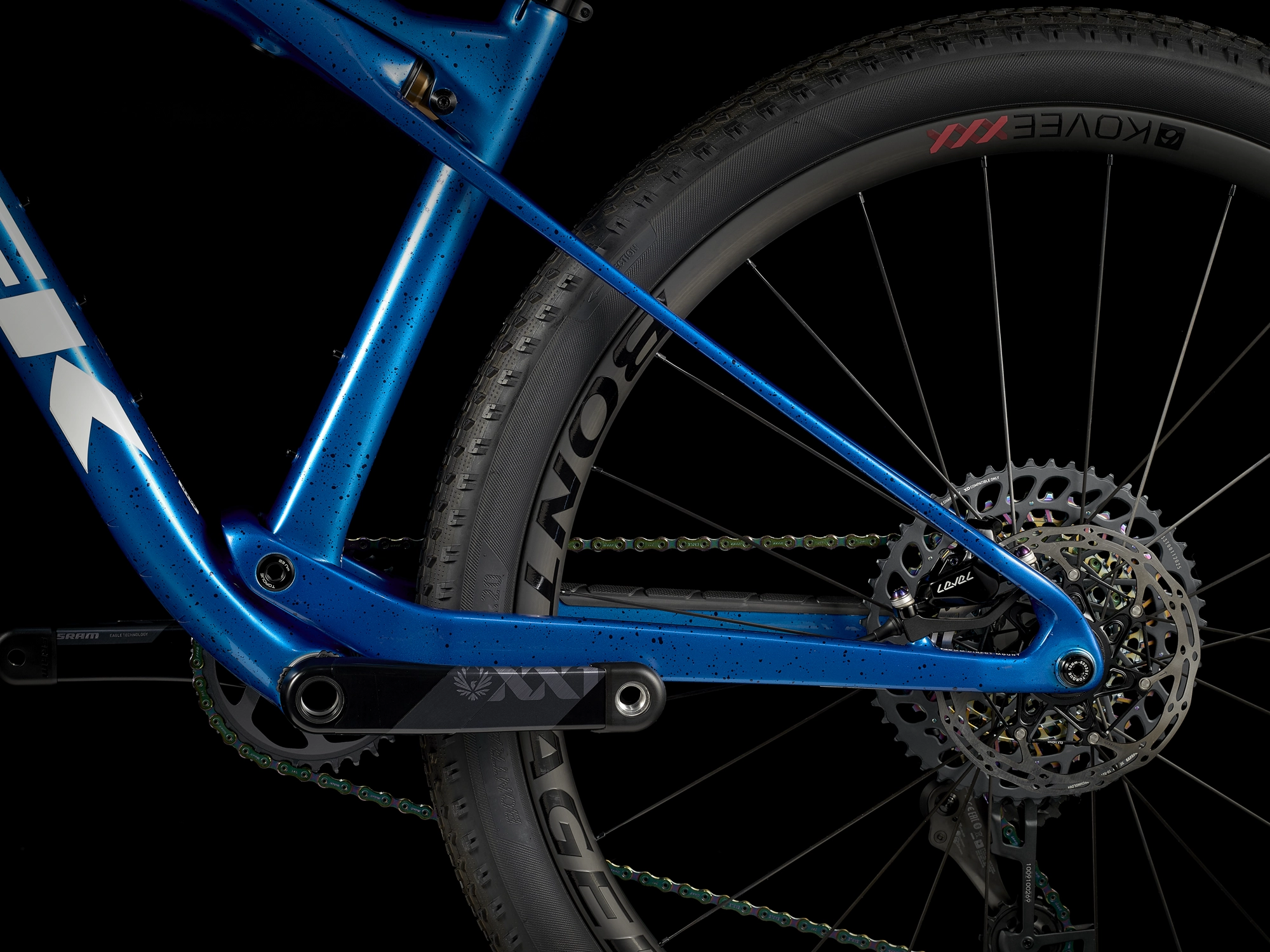 Trek Supercaliber 9.9XX1AXS M Navy Smoke To Alpine Blue - WERKSTATT17 Bikeshop 11 Trek Supercaliber 9.9XX1AXS M Navy Smoke To Alpine Blue - WERKSTATT17 Bikeshop – Bild 9