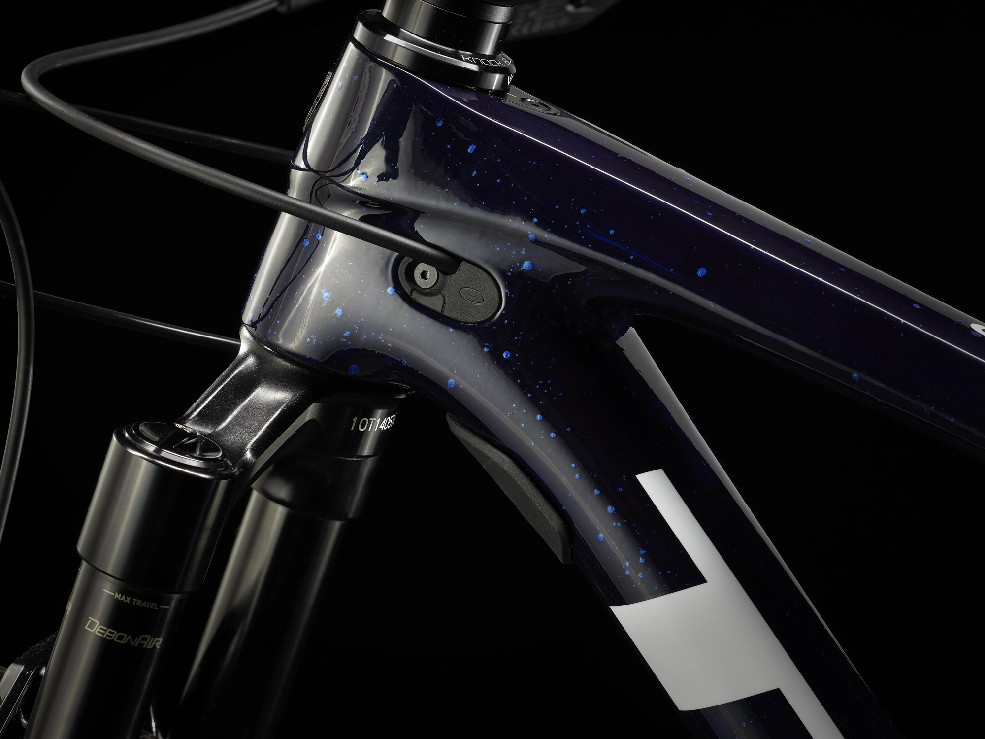 Trek Supercaliber 9.9XX1AXS M Navy Smoke To Alpine Blue - WERKSTATT17 Bikeshop 12 Trek Supercaliber 9.9XX1AXS M Navy Smoke To Alpine Blue - WERKSTATT17 Bikeshop – Bild 10