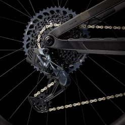 Trek Top Fuel 9.8 GX AXS S Matte Raw Carbon - WERKSTATT17 Bikeshop 15 Trek Top Fuel 9.8 GX AXS S Matte Raw Carbon - WERKSTATT17 Bikeshop -Fahrradladen TopFuel98GXAXS 23 37062 A Alt3