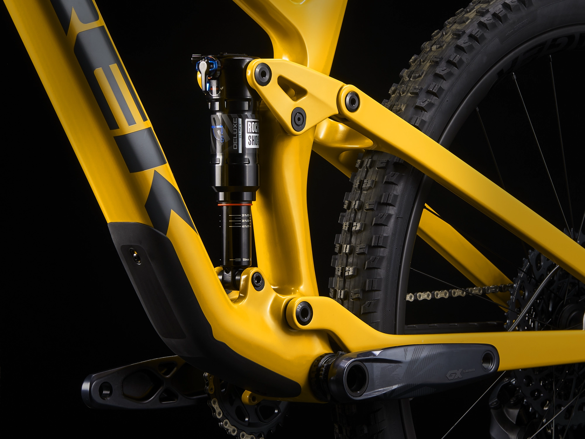 Trek Top Fuel 9.8 GX AXS ML Satin Baja Yellow - WERKSTATT17 Bikeshop 7 Trek Top Fuel 9.8 GX AXS ML Satin Baja Yellow - WERKSTATT17 Bikeshop – Bild 5