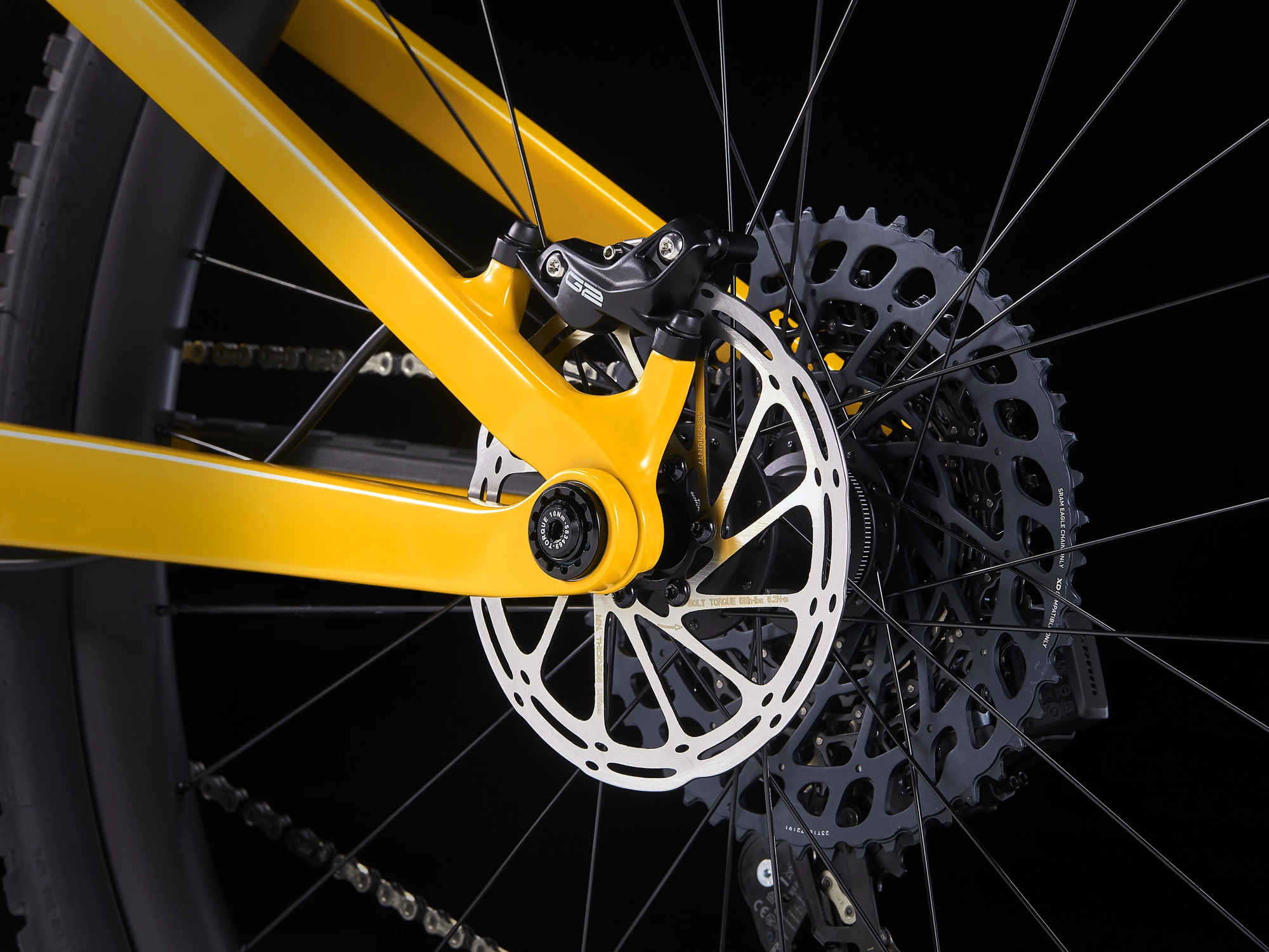 Trek Top Fuel 9.8 GX AXS ML Satin Baja Yellow - WERKSTATT17 Bikeshop 10 Trek Top Fuel 9.8 GX AXS ML Satin Baja Yellow - WERKSTATT17 Bikeshop – Bild 8