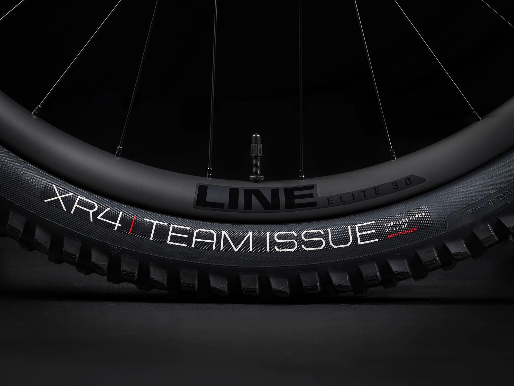 Trek Top Fuel 9.8 XT M Satin Baja Yellow - WERKSTATT17 Bikeshop 8 Trek Top Fuel 9.8 XT M Satin Baja Yellow - WERKSTATT17 Bikeshop – Bild 6