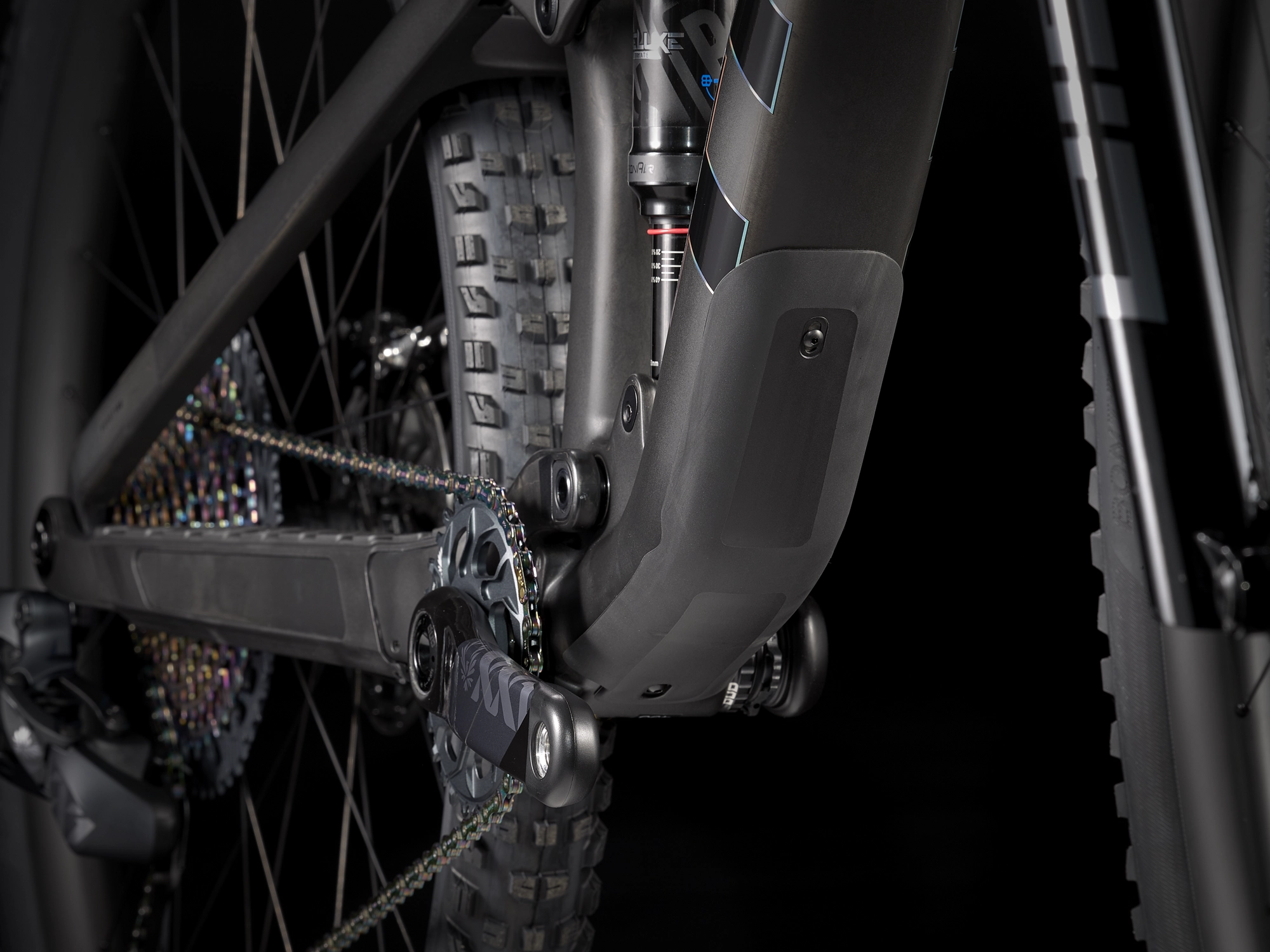 Trek Top Fuel 9.9 XX1 AXS M Matte Raw Carbon - WERKSTATT17 Bikeshop 11 Trek Top Fuel 9.9 XX1 AXS M Matte Raw Carbon - WERKSTATT17 Bikeshop – Bild 9