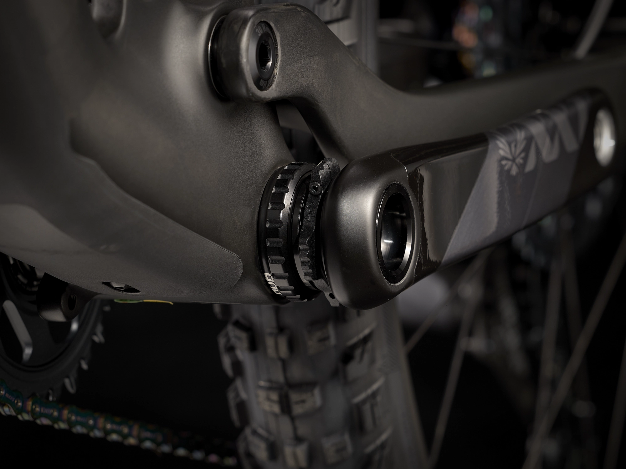 Trek Top Fuel 9.9 XX1 AXS M Matte Raw Carbon - WERKSTATT17 Bikeshop 12 Trek Top Fuel 9.9 XX1 AXS M Matte Raw Carbon - WERKSTATT17 Bikeshop – Bild 10